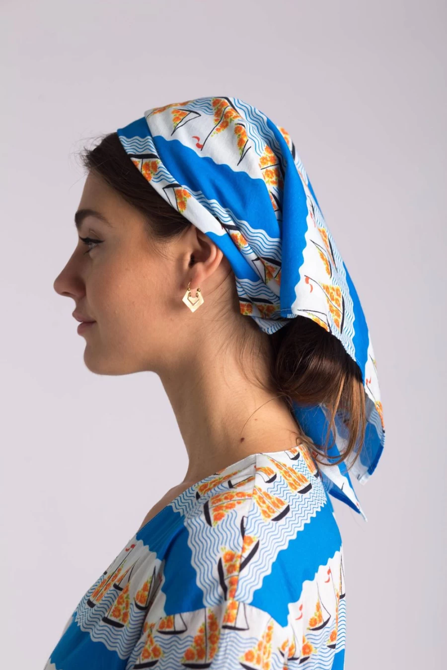 "Lazybones Women's Organic Cotton Square Scarf - Seaside Pattern"