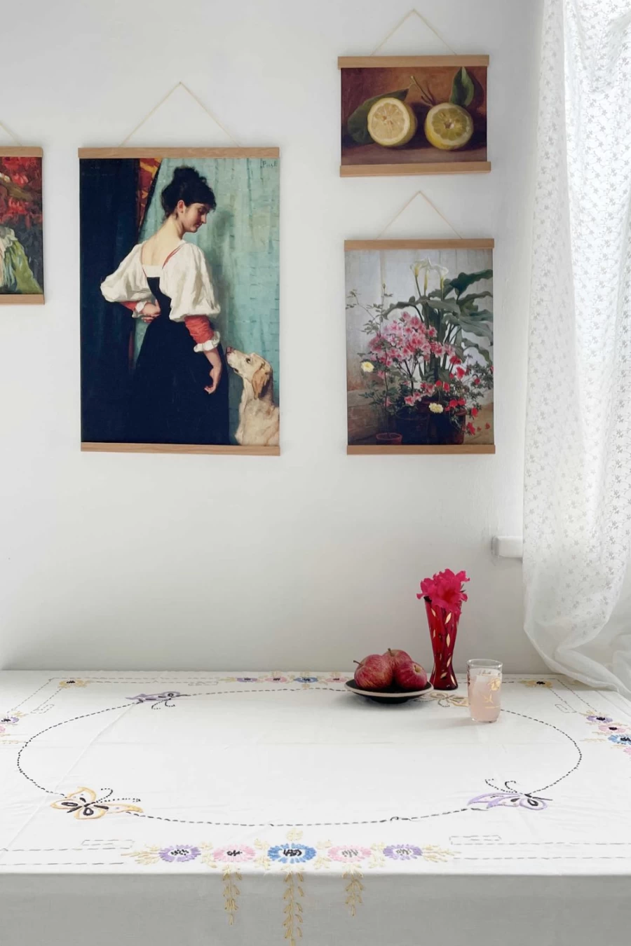 Lazybones Women's Magnetic Print Hanger - 21Cm Wall Mounted Decor for Stylish Home Organization