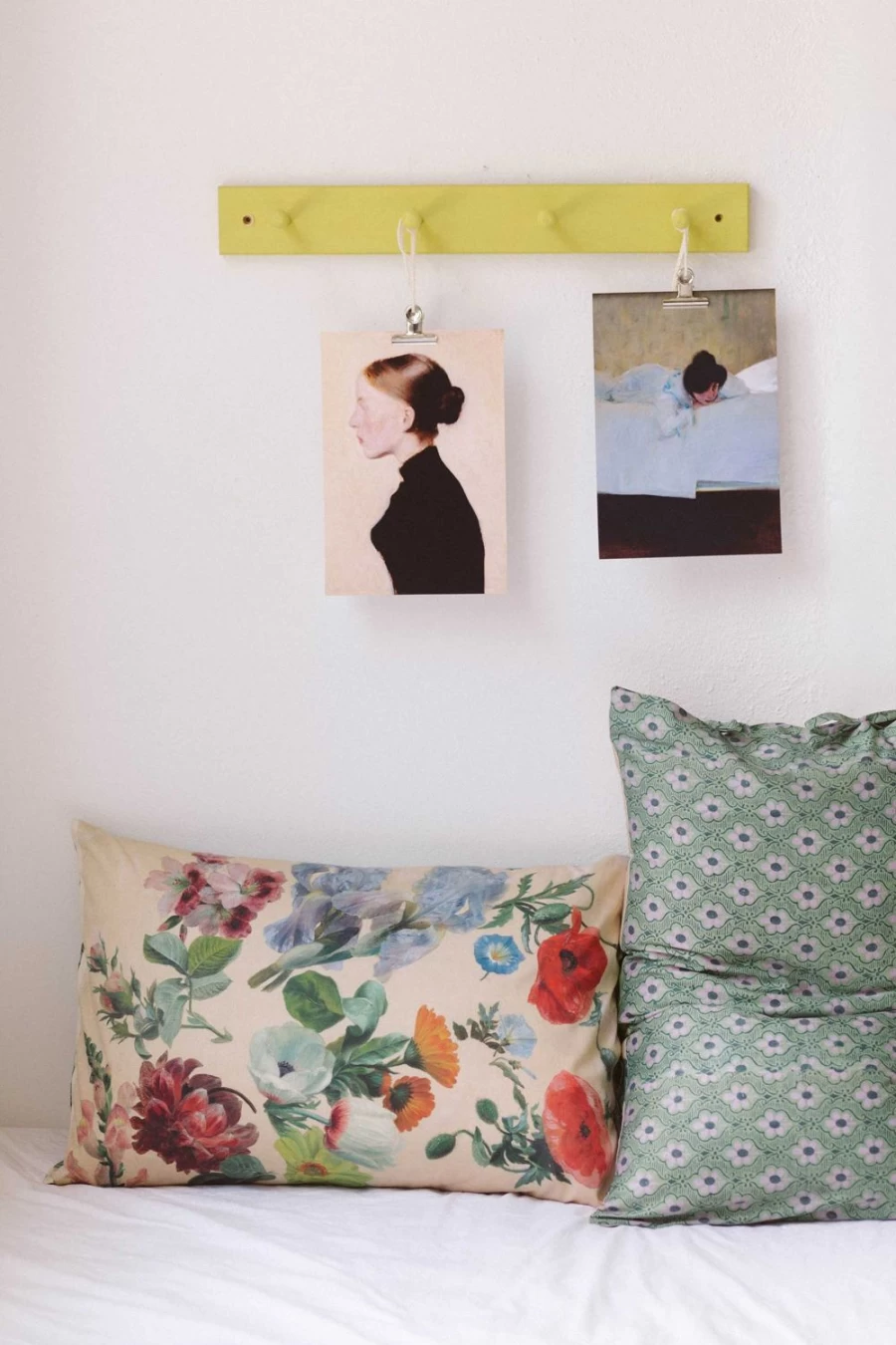 "Lazybones Women's Art Print - 'Laziness' Wall Decor for Home & Office"