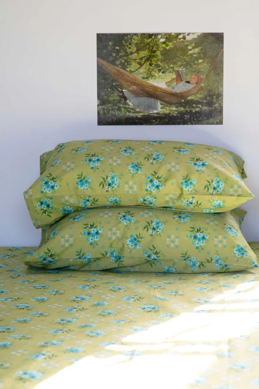 "Lazybones Women's Organic Cotton Pillowcase Set in Avonlea Moss – Soft & Sustainable"