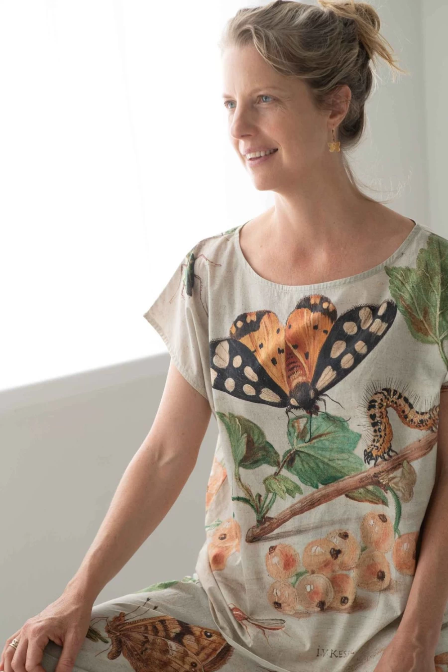 "Lazybones Women's Eleanor Top - Stylish Insects Print Blouse"