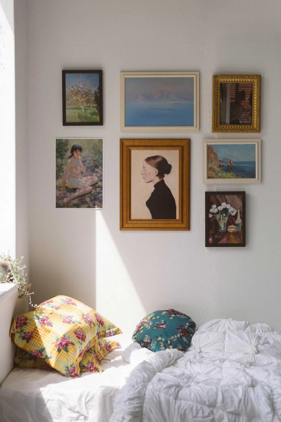 Lazybones Women's Lys Art Print Set - Wall Decor for Home & Office