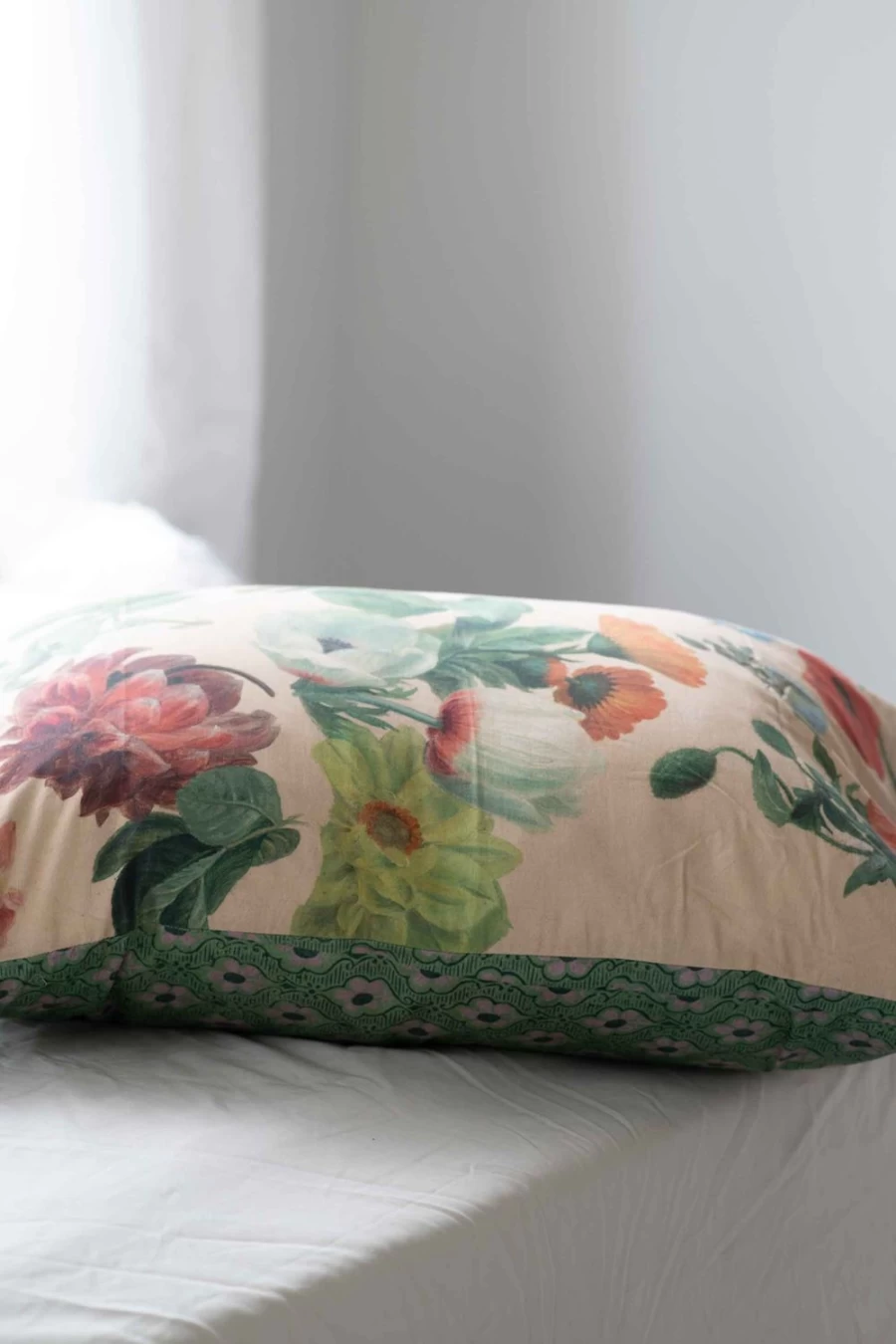 "Lazybones Women's Summer Flowers Organic Cotton Pillowcase Set"