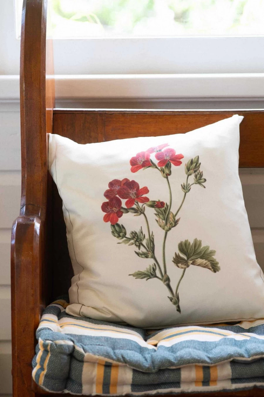 "Lazybones Women's Organic Cotton Geranium Cushion Cover"