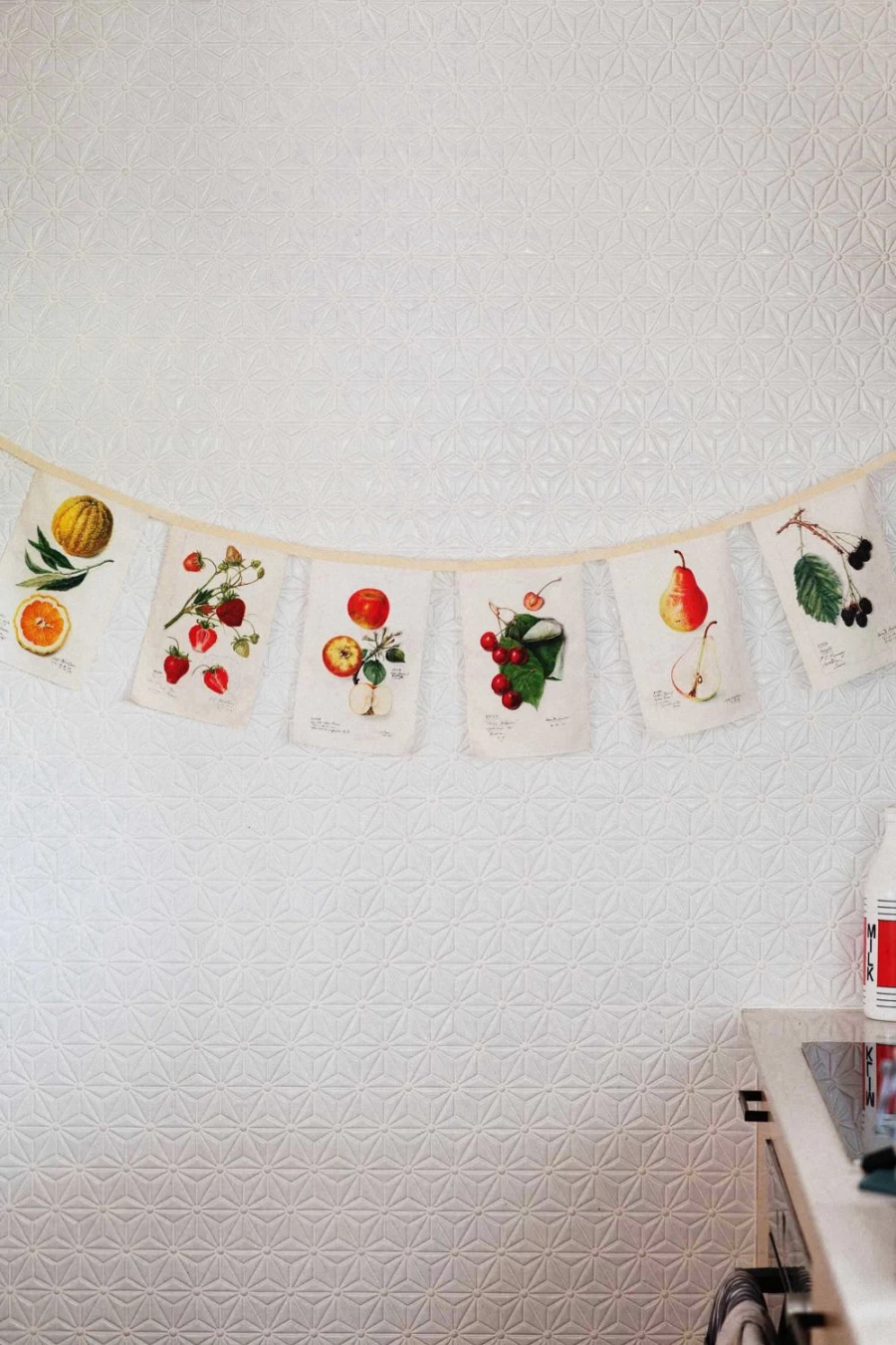 "Lazybones Women's Vintage Fruit Garland - Floral Boho Home Decor"