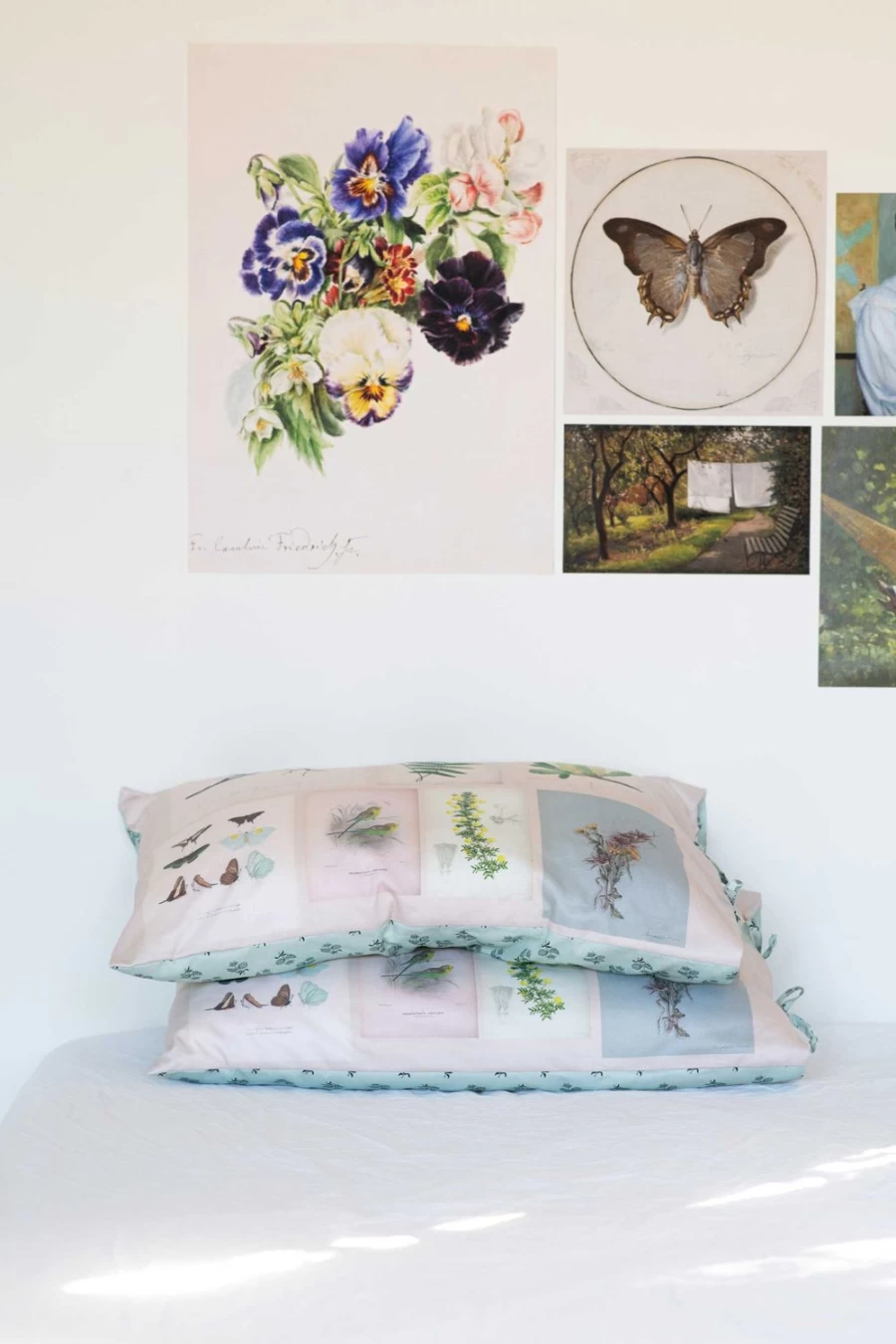 "Lazybones Women's Floral Art Print - Small Bouquet Wall Decor"