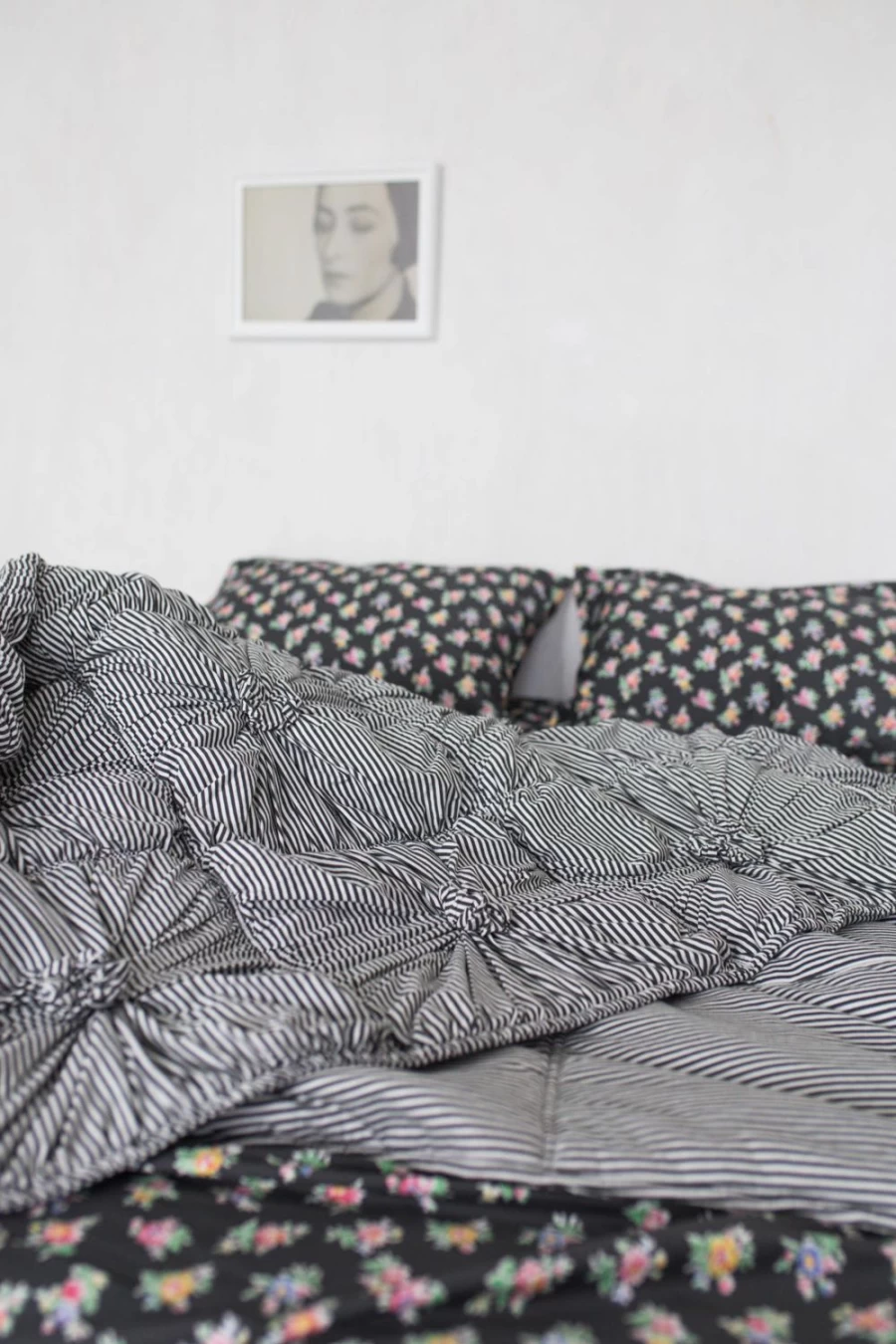 Lazybones Women's Rosette Quilt in Charcoal Stripe - Organic Cotton Cozy Bedspread