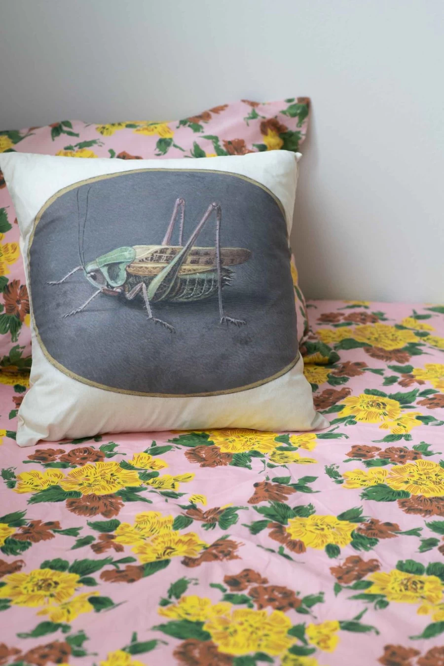 Lazybones Women's Grasshopper Print Cushion Cover - Bohemian Home Decor