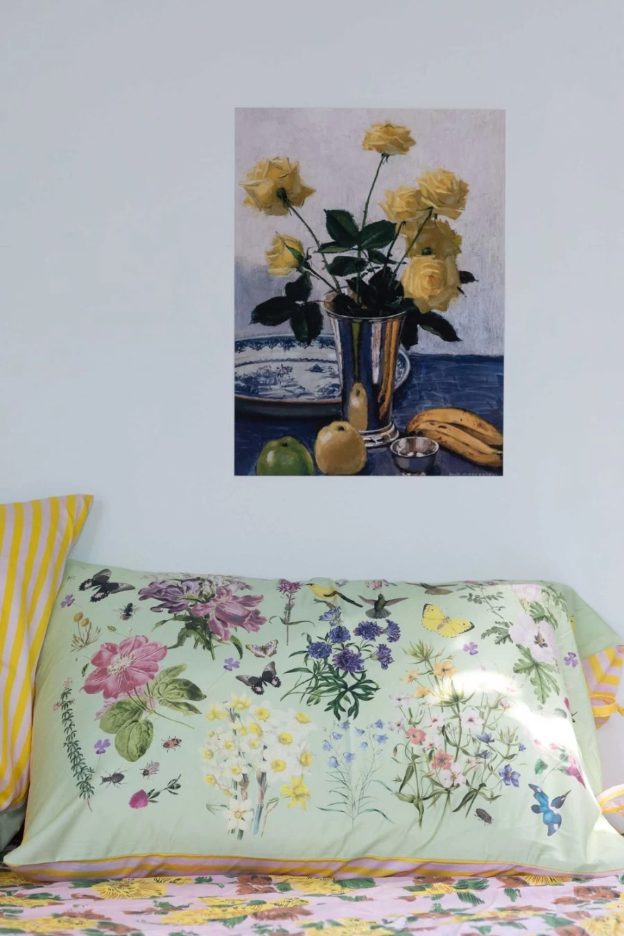 "Lazybones Women's Art Print - Yellow Roses Wall Decor"