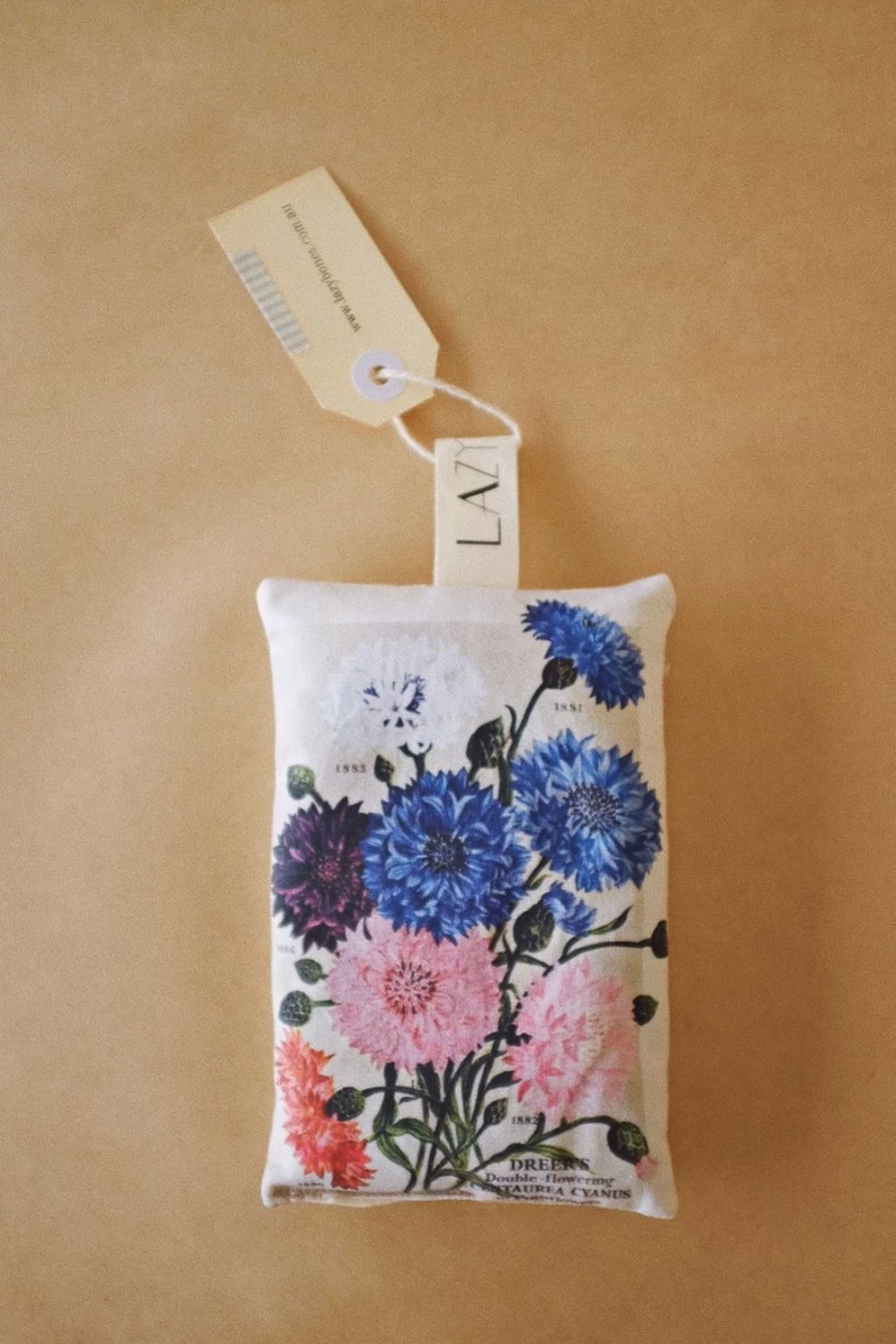 Lazybones Women's Lavender Scented Sachet - Cyanus Aromatherapy for Relaxation & Freshness
